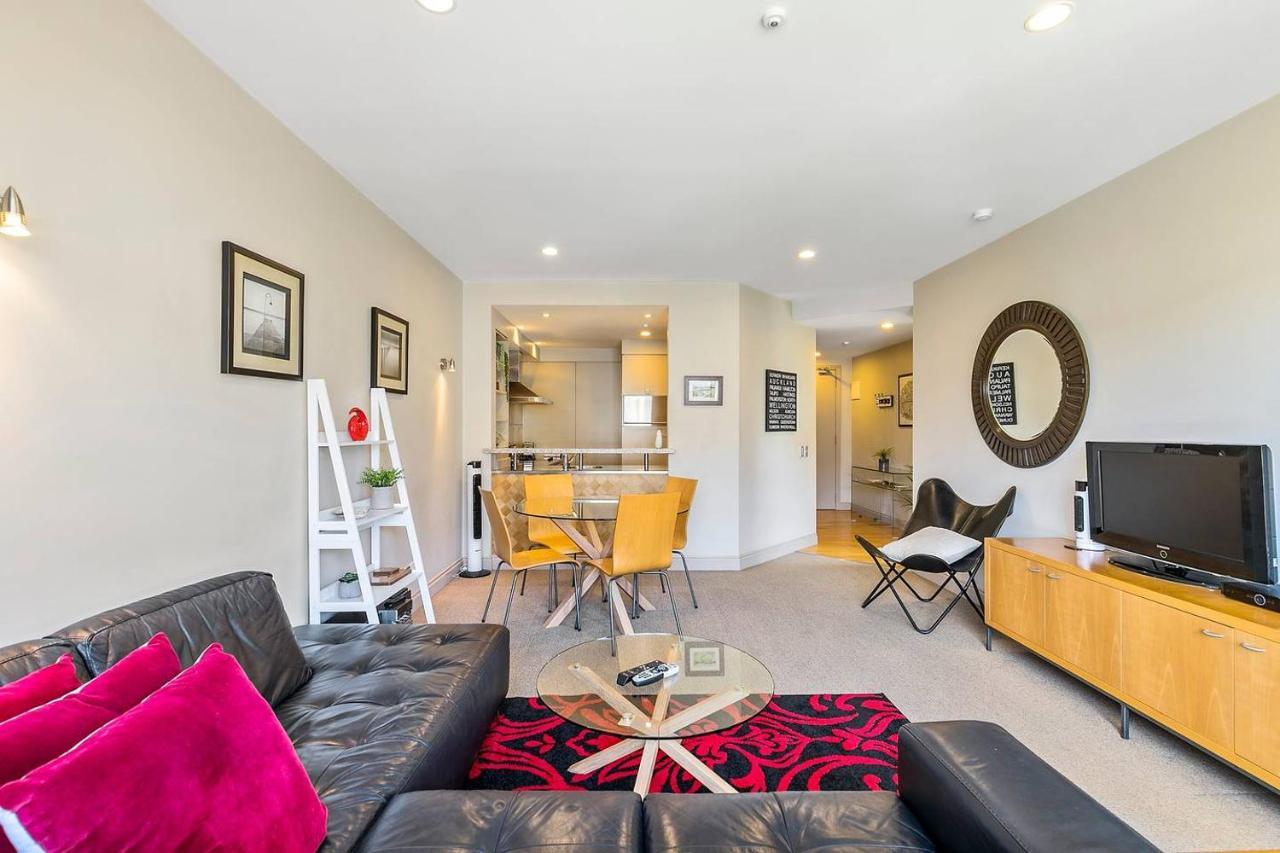 Enormous One Bedroom Beauty In Cbd! Free Parking Auckland Bagian luar foto