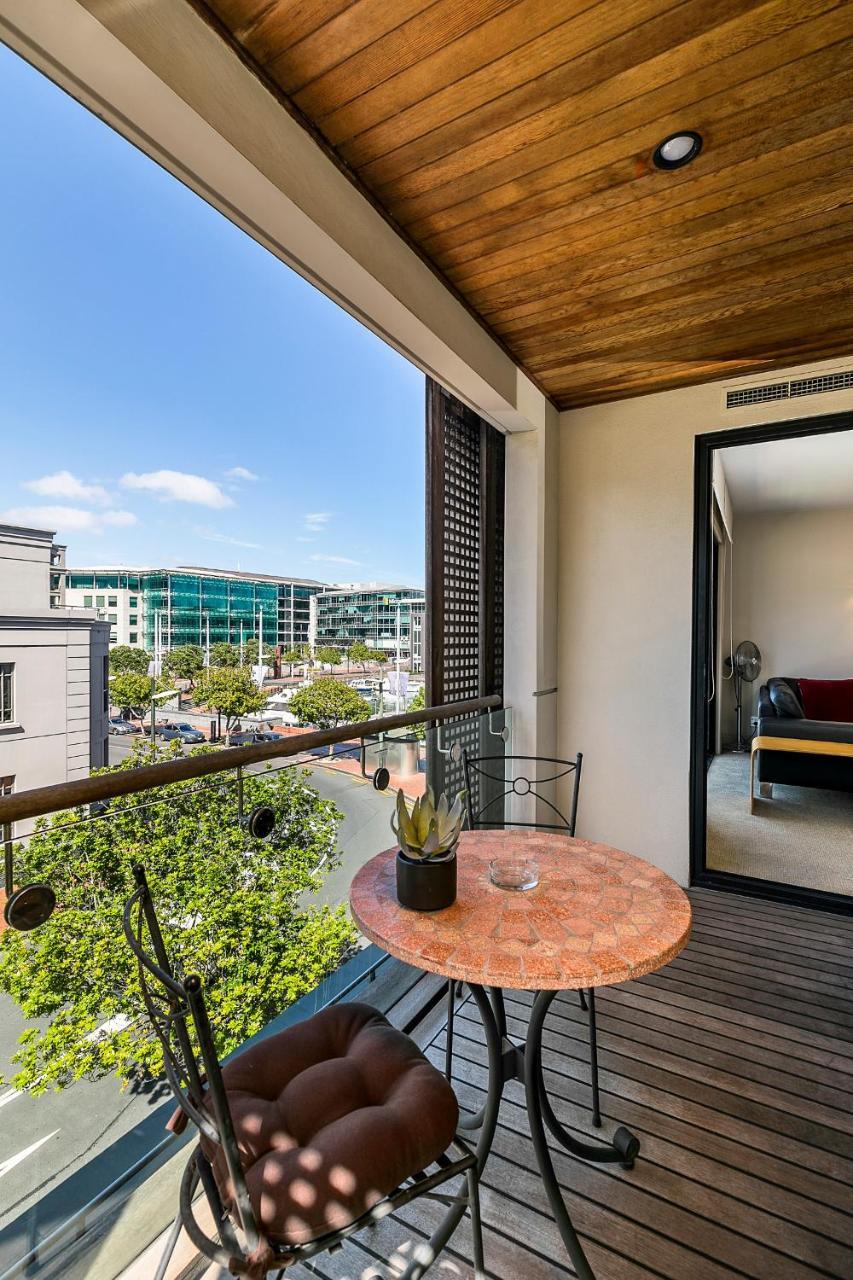 Enormous One Bedroom Beauty In Cbd! Free Parking Auckland Bagian luar foto